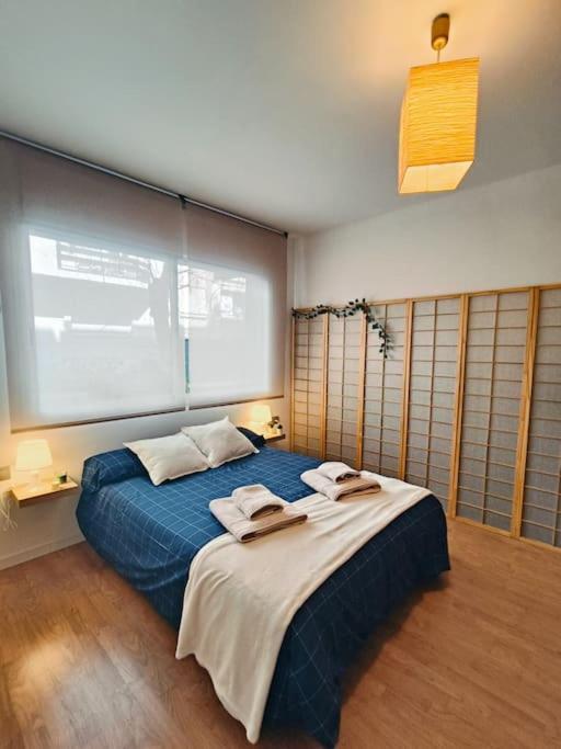 ברצלונה Siglo XX - Nuevo Apartamento Para 3 מראה חיצוני תמונה