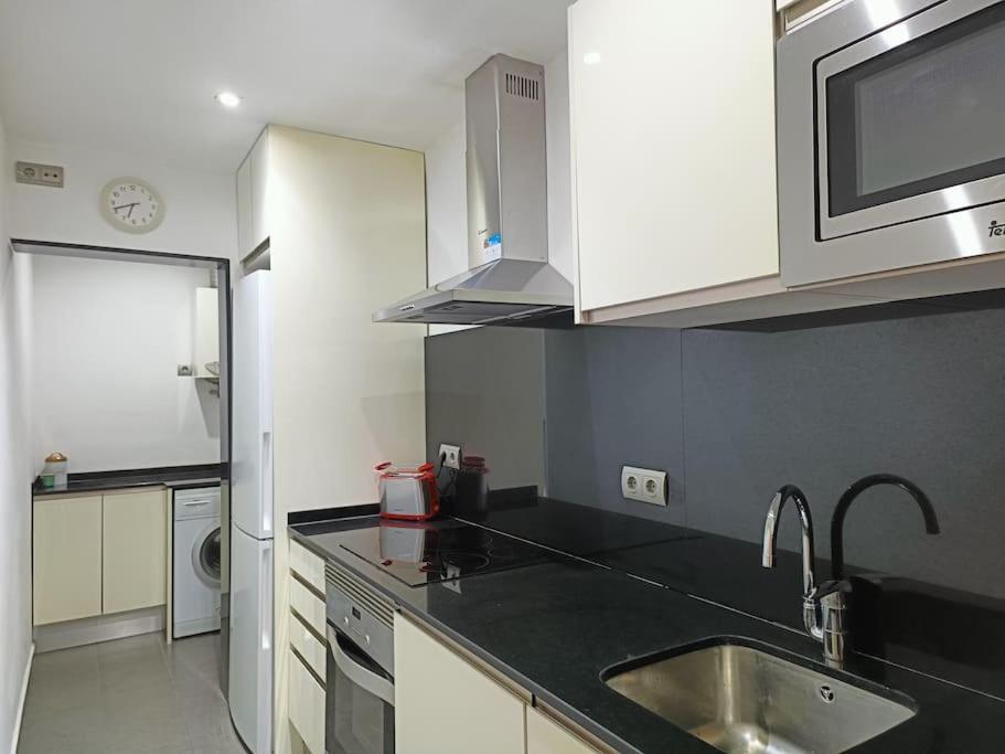 ברצלונה Siglo XX - Nuevo Apartamento Para 3 מראה חיצוני תמונה